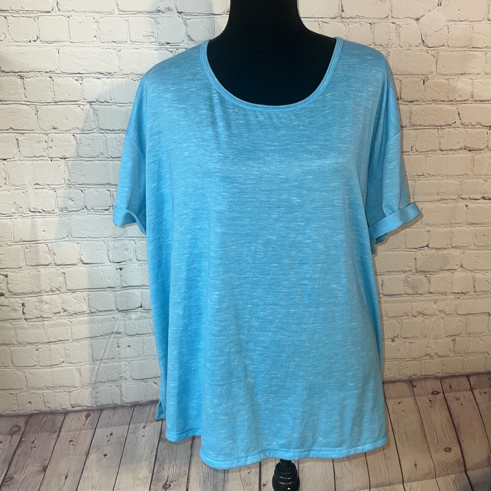 2X Woman Within short sleeve scoop neck tee shirt. Preloved. Great condition